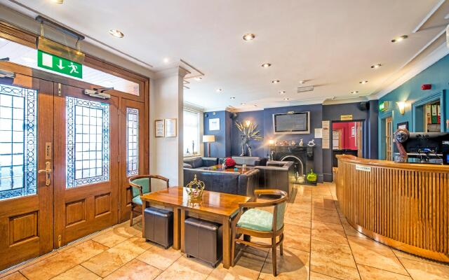 Dovedale Hotel