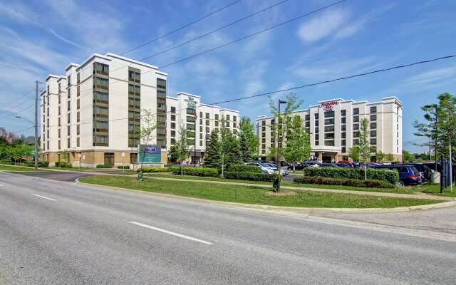 Homewood Suites by Hilton Toronto Airport Corporate Centre