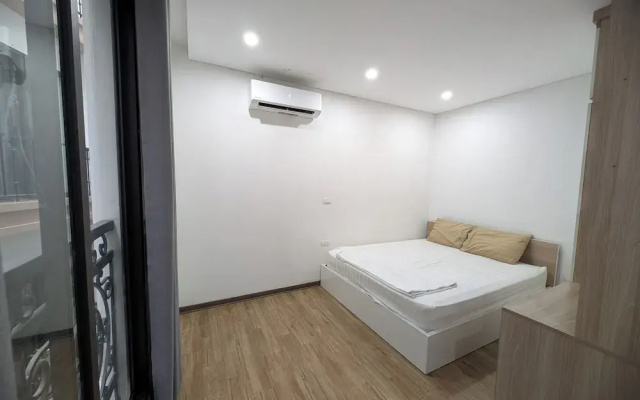 Era Apartment Lac Long Quan