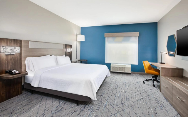 Holiday Inn Express & Suites W. Monroe by IHG