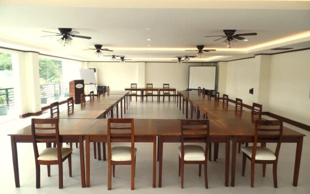 Ipil Suites Puerto Princesa