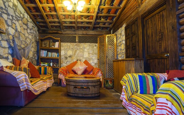 Capital O Cabañas El Rincón