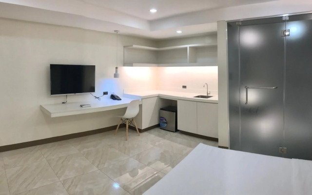 Oyster Plaza Hotel