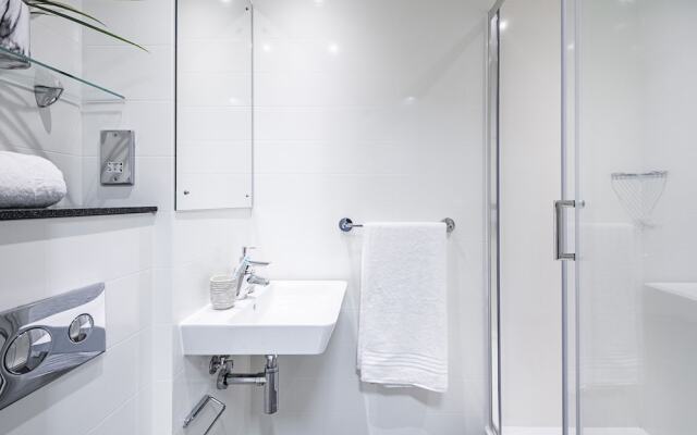 Magnificent Rooms Studios And Apartments