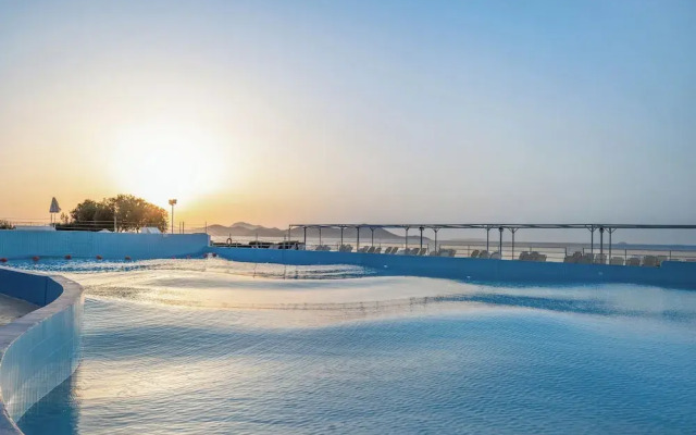 White Olive Marine Aquapark