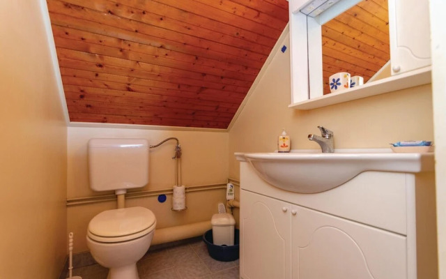 Amazing Home in Stratincica With Wifi and 3 Bedrooms