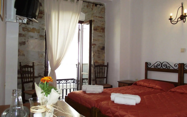 Iliada Rooms