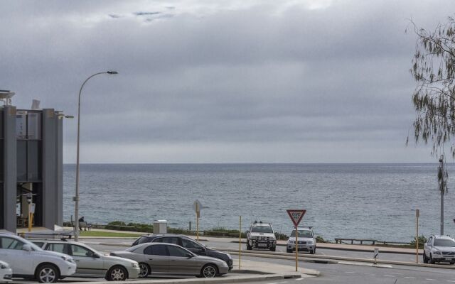 Cottesloe Cove Beach Apartment