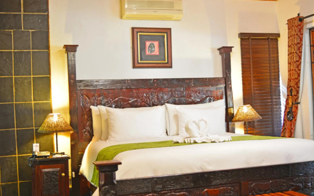 Misty Hills Country Hotel