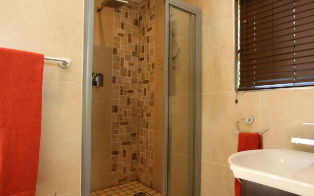 Summer Garden Guest House and Self Catering Apartments