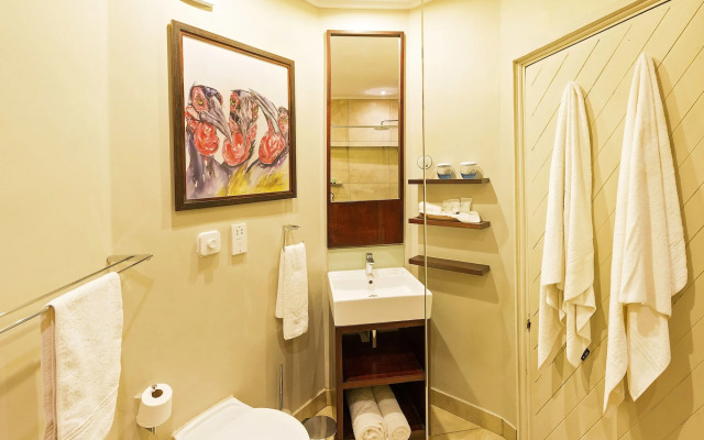 Victoria Falls Safari Lodge