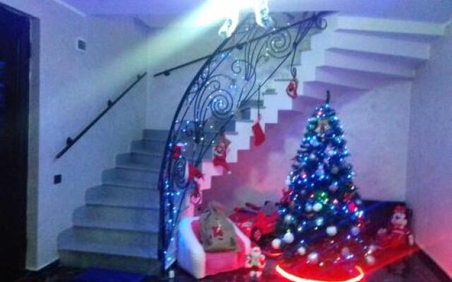 Makos Guest House