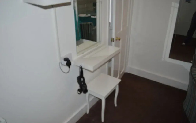 Brierley Guest House