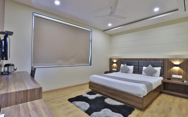 Hotel Limra by OYO