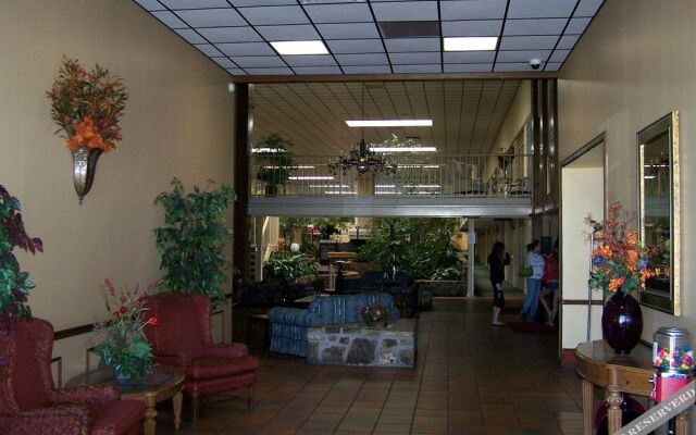 Seasons Inn and Suites