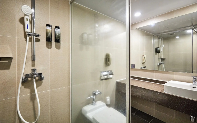 Kolon Hotel