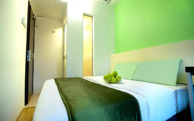 Apple Hotel