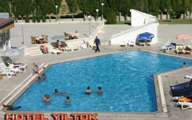 Hotel Yiltok