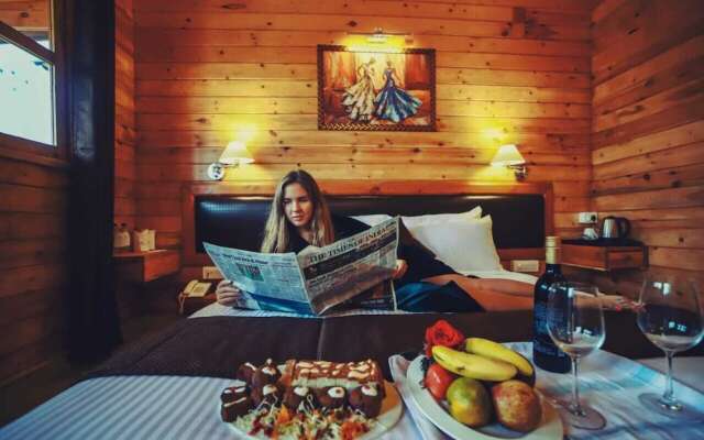 Grand Vatika Resort