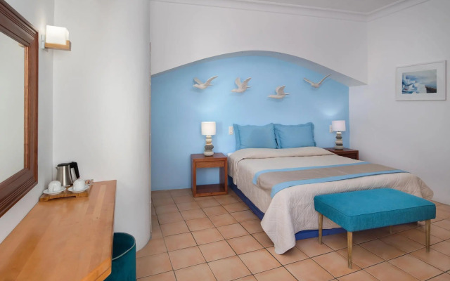 Meltemi Suites