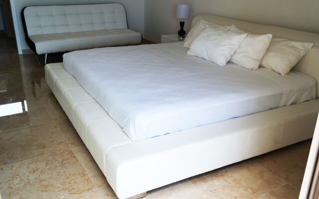 Bahia Principe Vacation Rentals - Residences