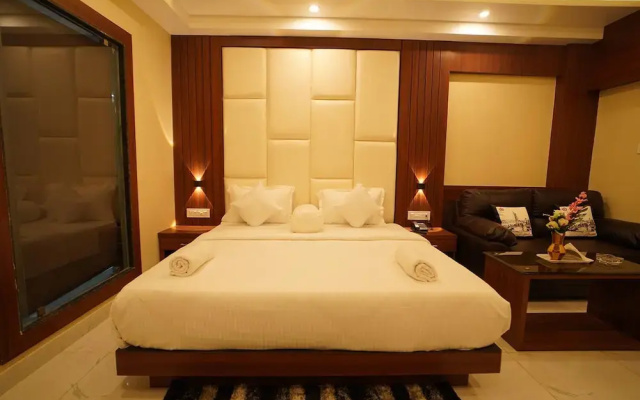 Royal Palace Beach Resort