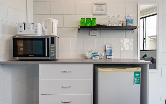Airlie Sun & Sand Accommodation 5
