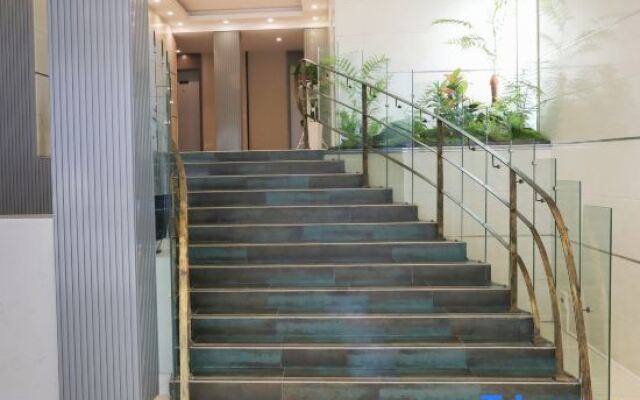 Zhongcai Business Hotel