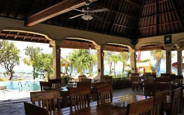 Arya Amed Beach Resort and Dive Center