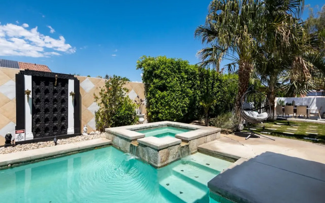 Haleola Palm Springs - Private Pool