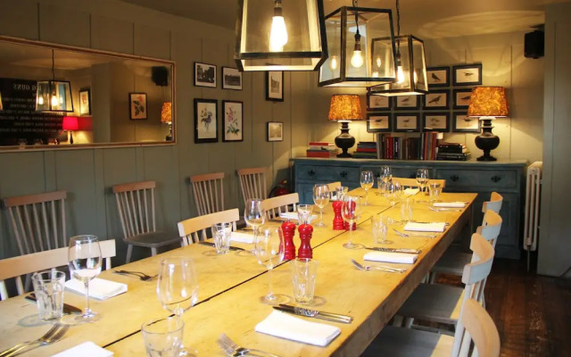 Bel & The Dragon Cookham