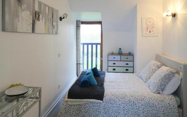 Terraced house, St Meloir des Ondes