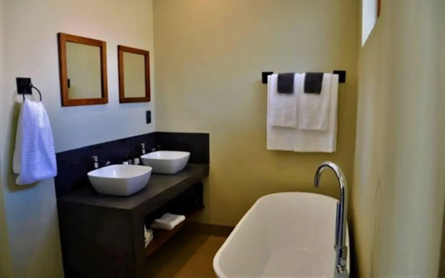 La Lechere Guest House