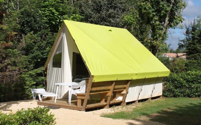 Camping Les Poutiroux - Tente Lodge