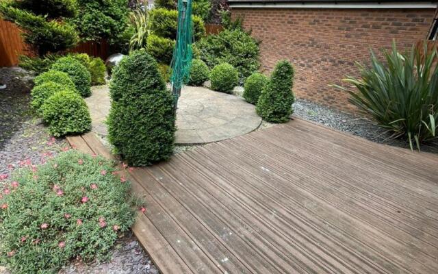 Holiday Home In Cardiff, Sleeps 8