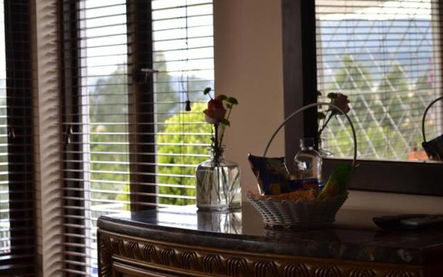 Miravalle Suites