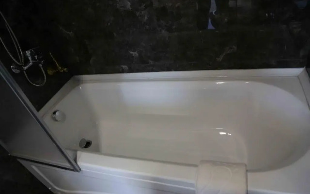 Ladik Hotel