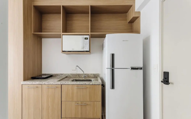 Studio With Pool 3 Minutes From the Subway Bss0703