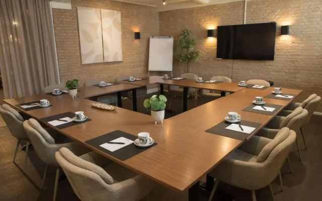 Отель The Bloom