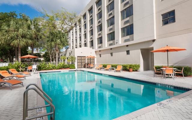 Holiday Inn Express Hotel & Suites Ft. Lauderdale-Plantation, an IHG Hotel