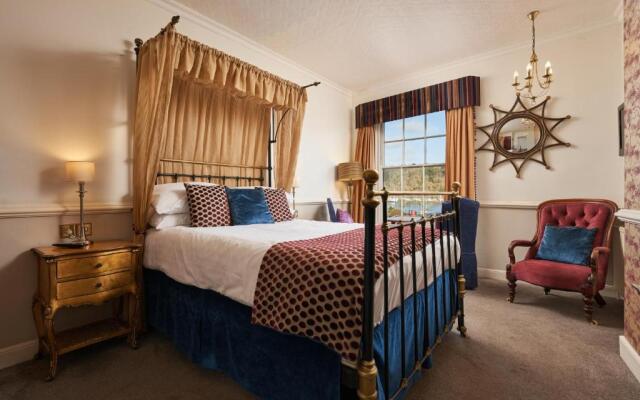 Royal Castle Hotel