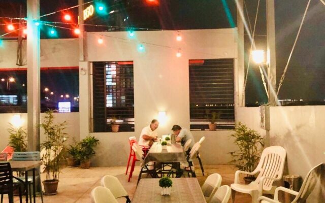 Hometown Hotel Makati - Edsa