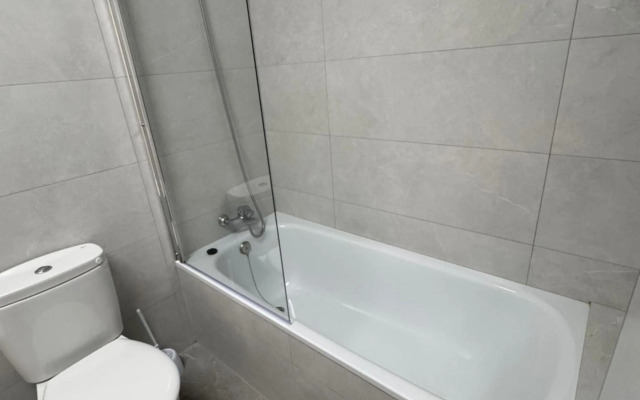 AlteaWohnung - Life: Pueblo, Iglesia, Pool, Montana