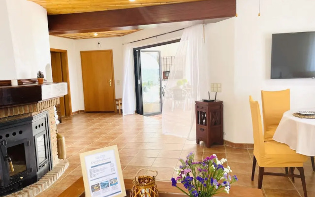 Casa Rural Comares con Piscina Privada by At Home