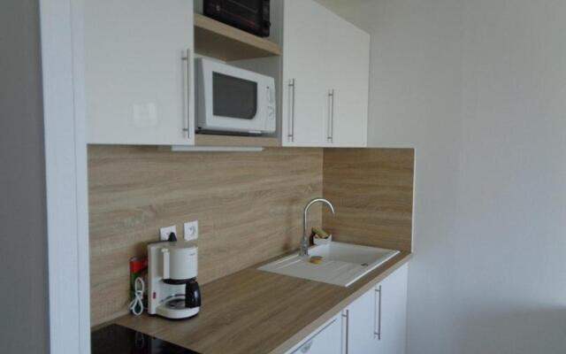 Appartement Le Lavandou, 1 pièce, 3 personnes - FR-1-308-77