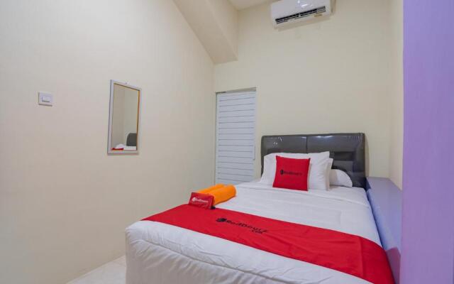 RedDoorz near Trans Studio Bandung 3