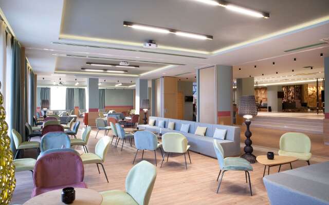 Dolce Athens A tica Riviera Hotel