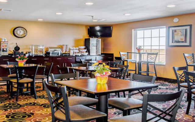 Cobblestone Inn & Suites - Eads