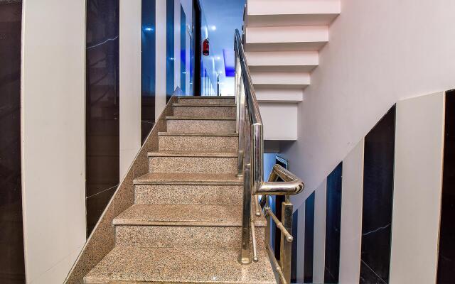 Fabhotel Mayank Residency