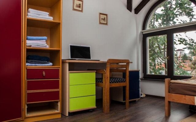 Easy Hostel
